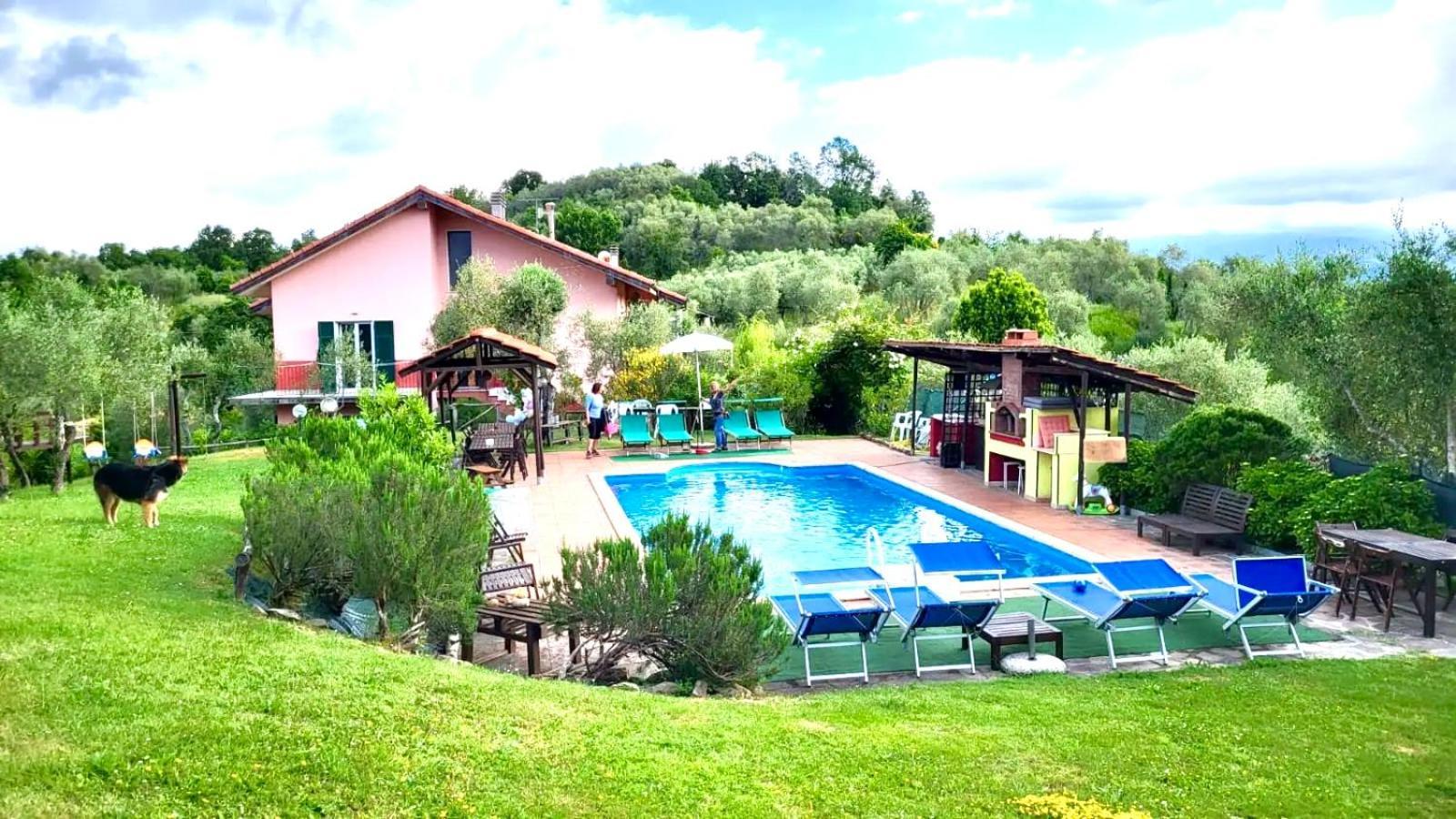 La Casa Rosa Hotel Borghetto di Vara Luaran gambar