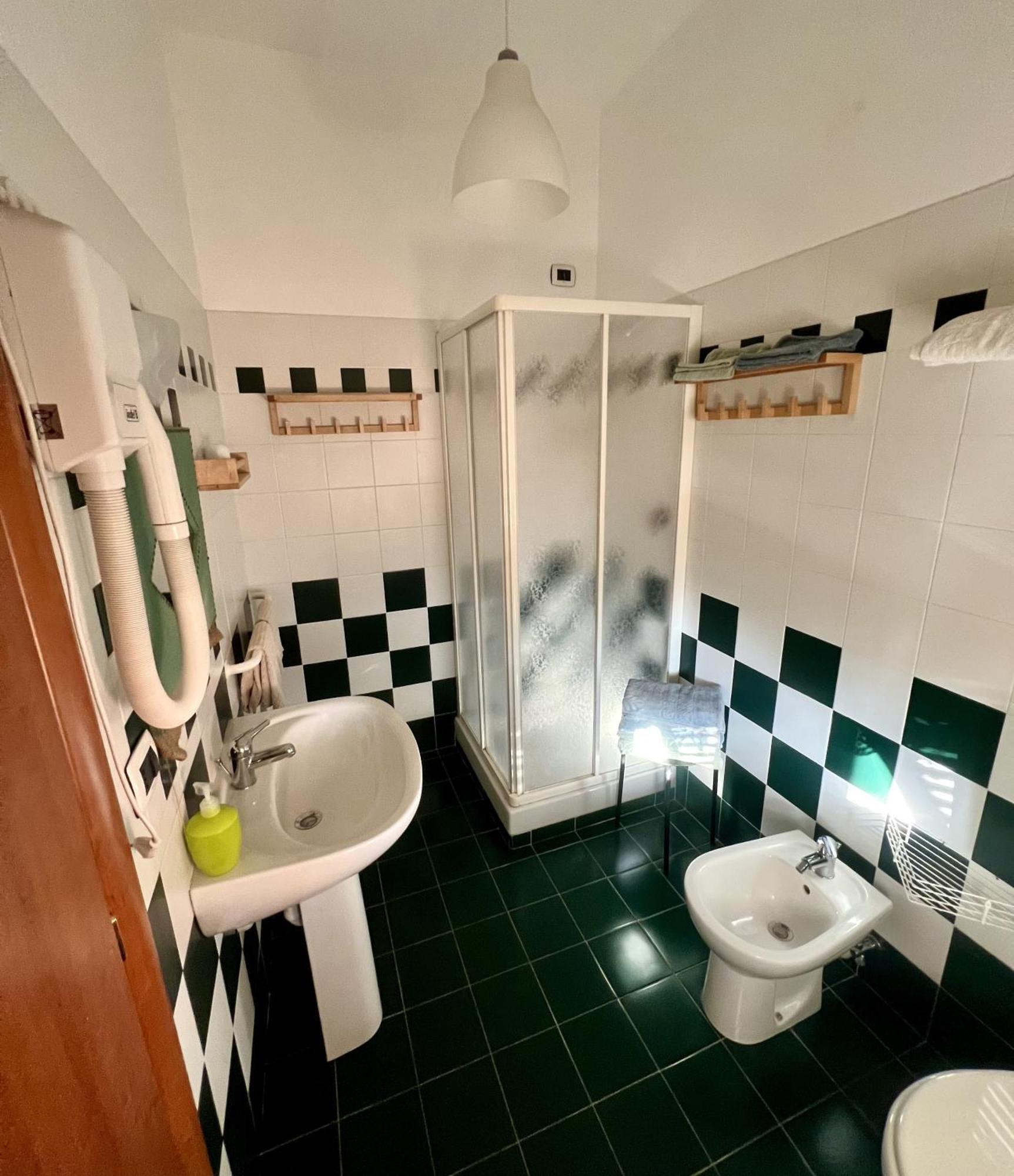 La Casa Rosa Hotel Borghetto di Vara Luaran gambar
